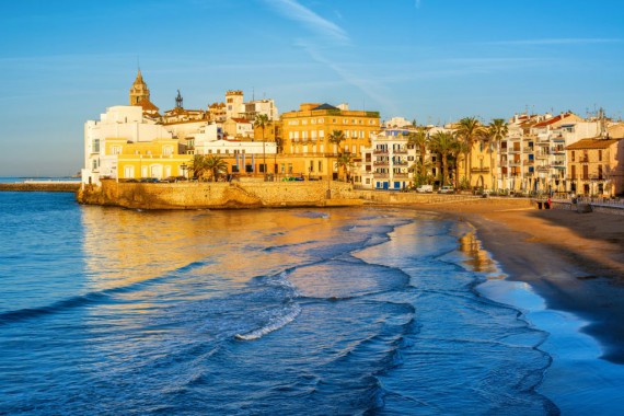 Day Charter Barcelona - Sitges BESO BEACH